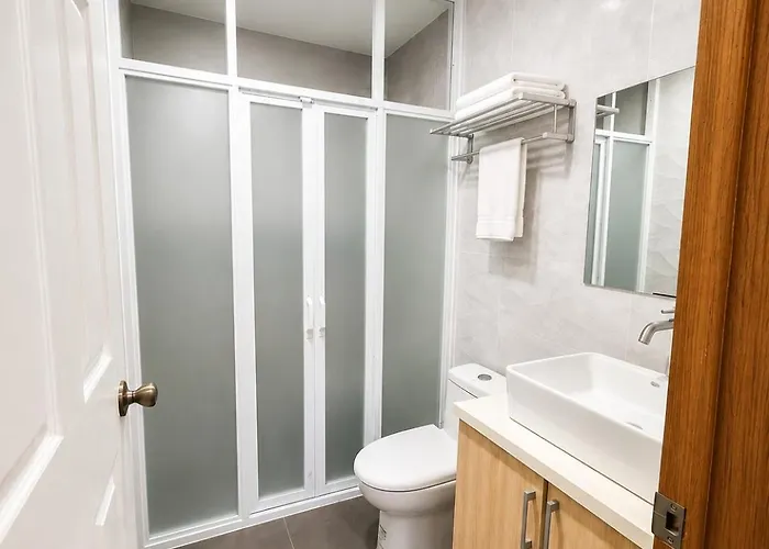 Affordable With 4bedbunks Hostel *